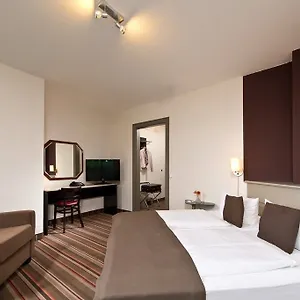 3* Hotell Leonardo Airport